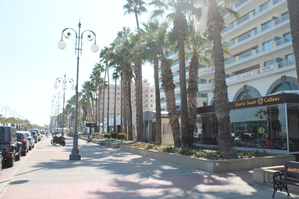 Mama Seaside Apartment Ларнака Экстерьер фото