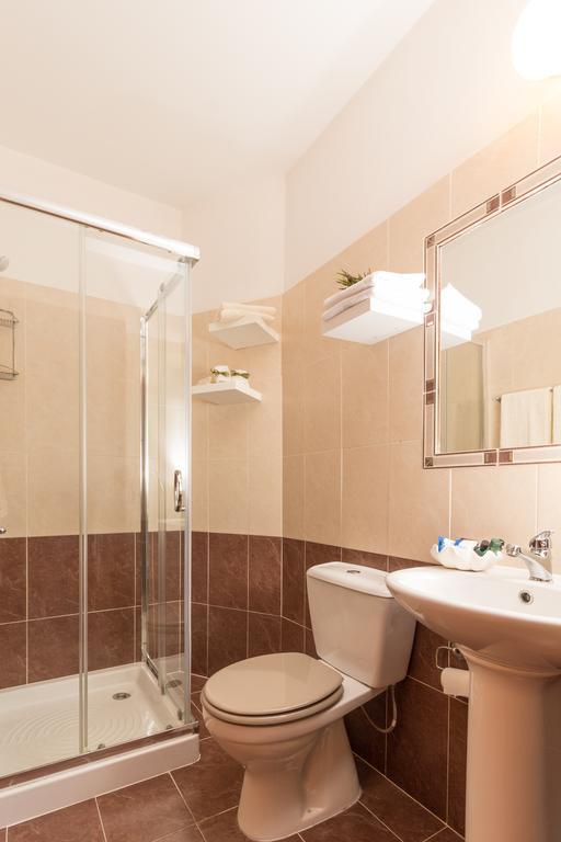 Mama Seaside Apartment Ларнака Экстерьер фото