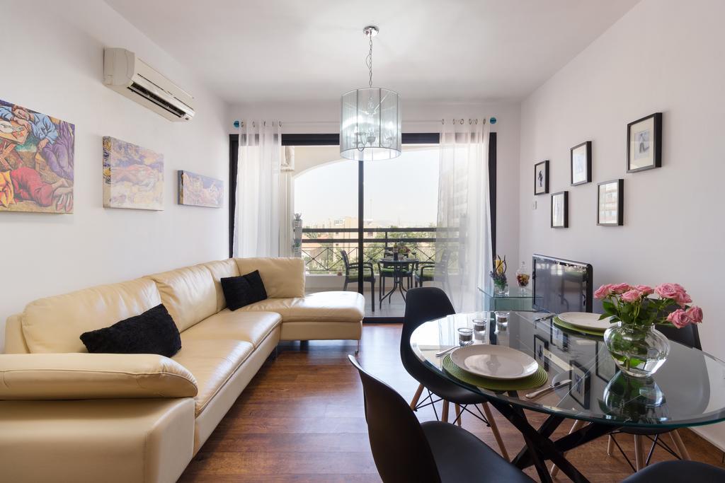 Mama Seaside Apartment Ларнака Экстерьер фото